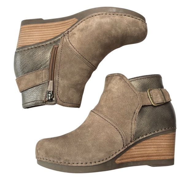 Dansko Shirley Ankle Booties Stacked Wedge Heel Gray Taupe Womens Sz 37  7.5 / 8 - Picture 2 of 15